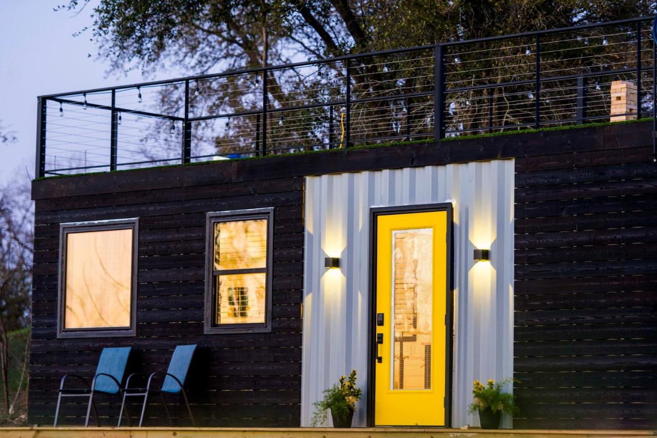 The Zephyr Modern Luxe Container Home Bellmead Exterior photo